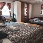 Ucni Ranc Bohinj, Boutique Horse-friendly Retreat ホームステイ *