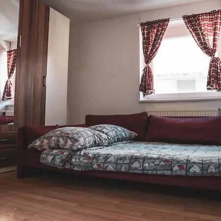 Ucni Ranc, منزل للإقامة بوينج