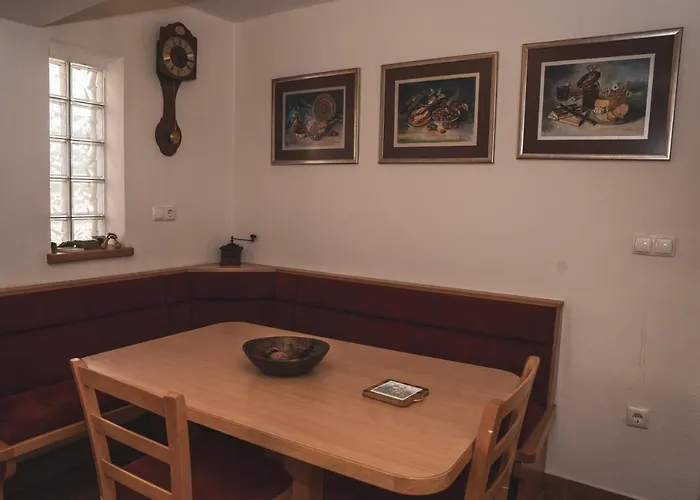 Δωμάτια σε οικογενειακή κατοικία Ucni Ranc Bohinj, Boutique Horse-friendly Retreat *